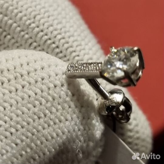 Серьги пусеты с бриллиантами