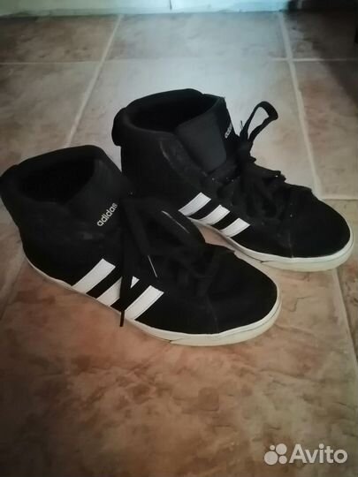 Кроссовки adidas