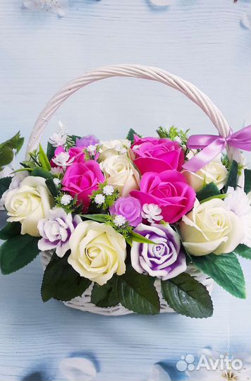 Букет из мыльных роз в корзине