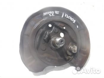 Кулак задний левый Хонда