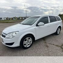 Opel Astra 1.6 MT, 2011, 186 000 км, с пробегом, цена 787 000 руб.