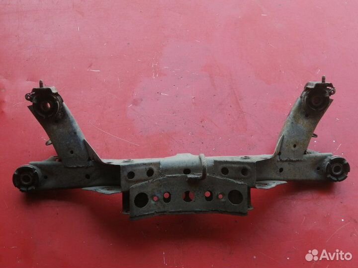 Балка подвески задняя Toyota Avensis Т250