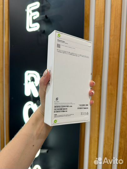 iPhone 15 Pro Max, 256 ГБ