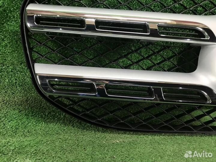 Решетка радиатора Mercedes-Benz GLS-Class
