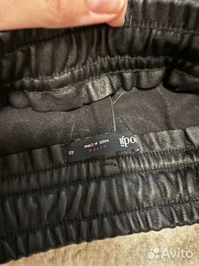 Брюки из эко кожи oodji 42-44