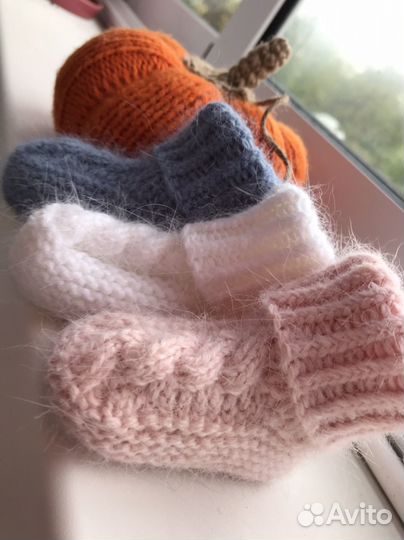 Носочки-пинетки вязанные