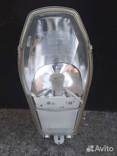 Светильник консольный (уличный) жку-250-001 -У1