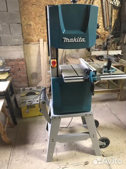 Ленточная пила по дереву