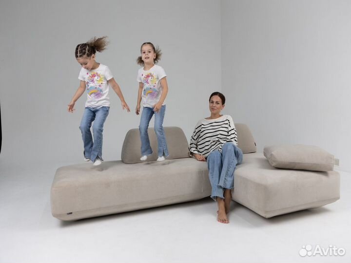 Диван со спальным местом 4400х1800 мм