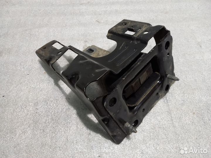 Опора двигателя левая C3 Picasso 1 (9680293680