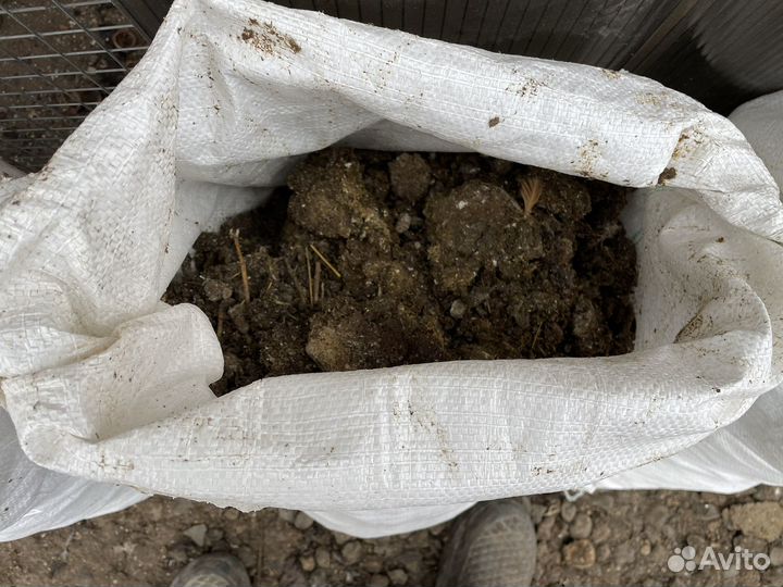 Куриный помет в мешках