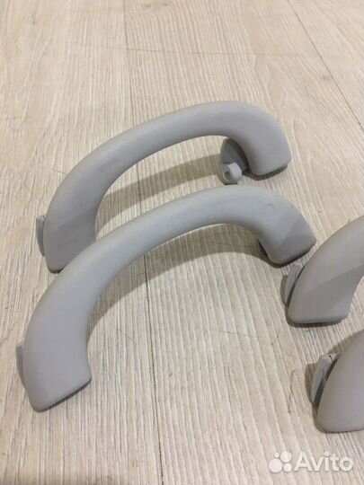 Ручка потолка Mercedes Benz E300 W211 M272.943