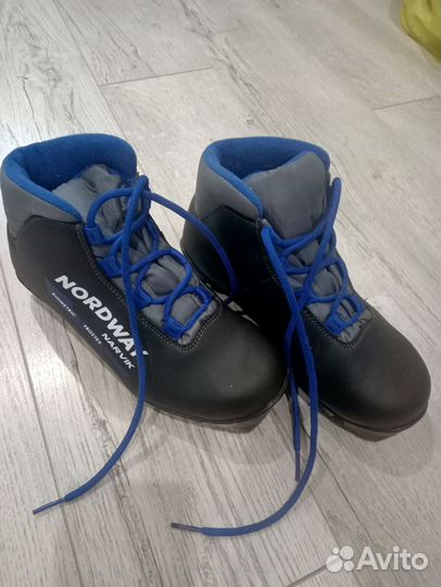 Лыжные ботинки 36