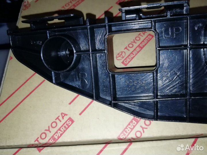 Кронштейн бампера Lexus Rx 3