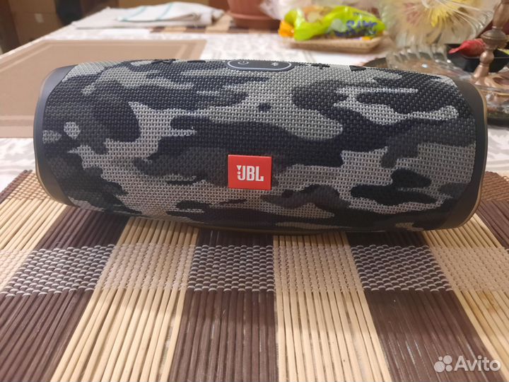 Колонка jbl charge 4