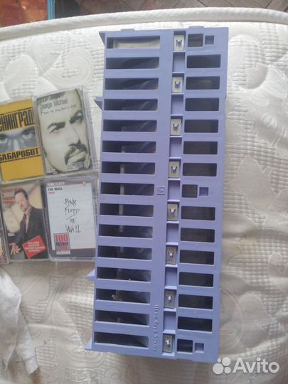 Подставка для сд, кассетница для аудио кассет