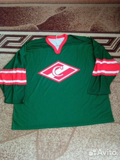 Тренировочные свитера и игровые гамаши хк Спартак