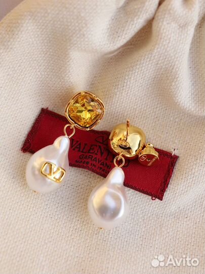 Серьги Valentino