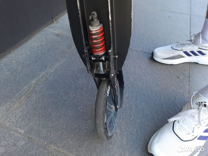 Самокат городской до 100кг Roces