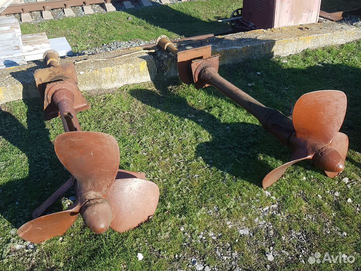 Винт гребной с валом