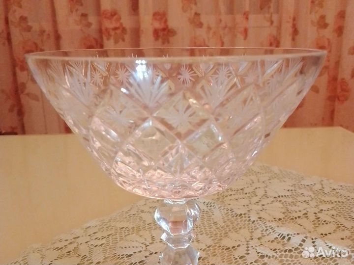 Вазочка на ножке. Хрусталь.ссср