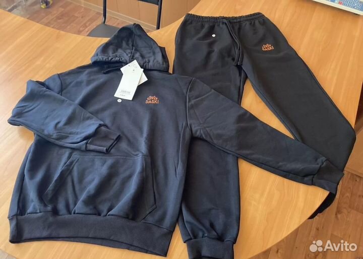 Спортивный Костюм daski