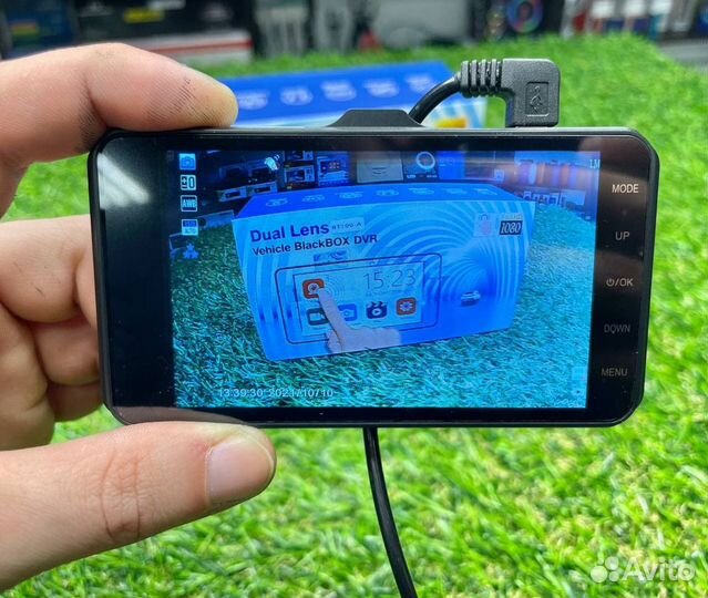 Видеорегистратор с двумя камерами заднего вида
