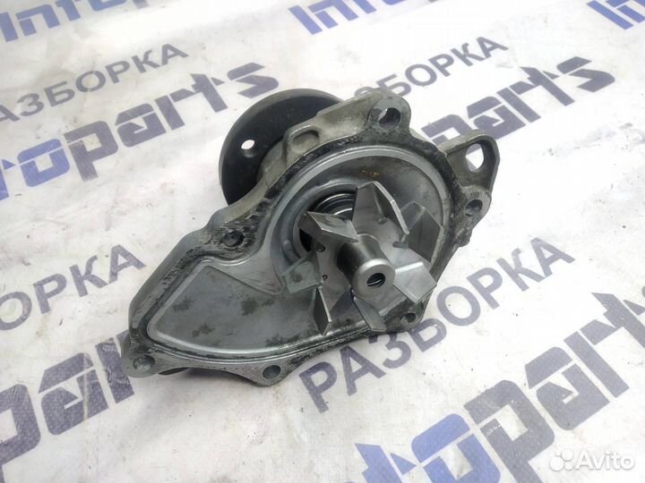 Помпа Toyota Noah AZR60 1azfse 2002