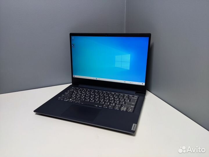 Ноутбук Lenovo Ideapad Intel Gold 5405U 8/256