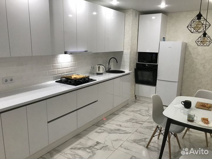 Кухонный гарнитур глянец