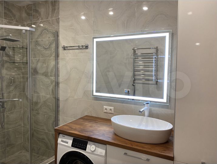 2-к. квартира, 60 м², 9/9 эт.