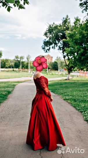 Вечернее платье в пол