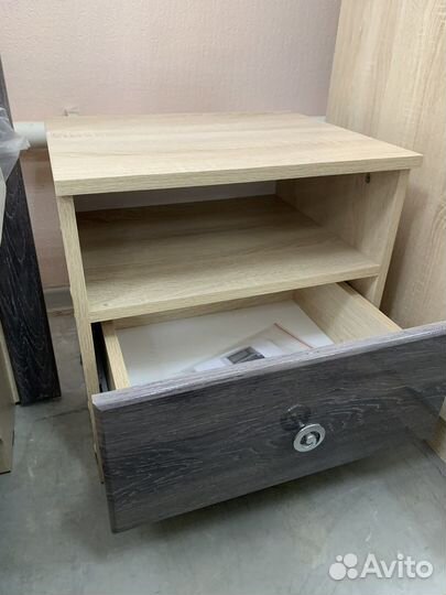 Тумба прикроватная