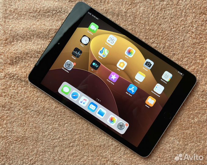Планшет Apple iPad mini с симкой
