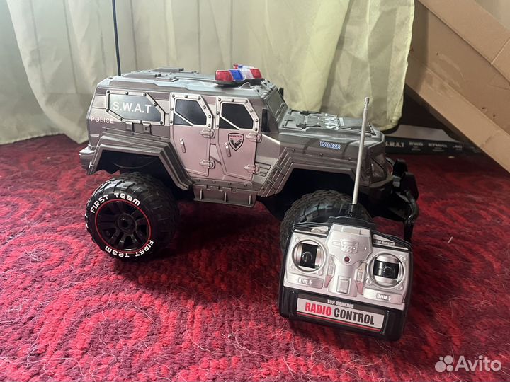 Внедорожник на радиоуправлении