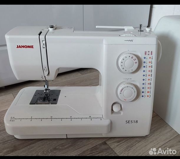 Швейная машина Janome SE 518