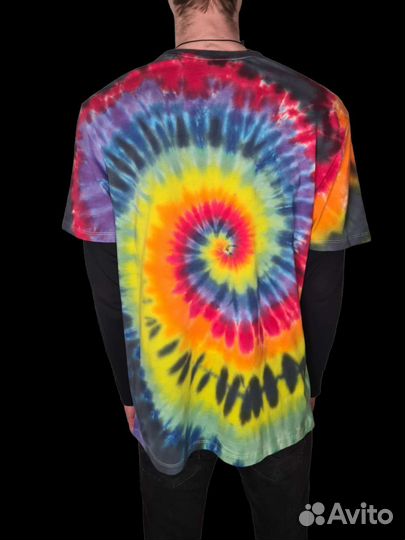 Футболка тай дай (tie-dye) спираль