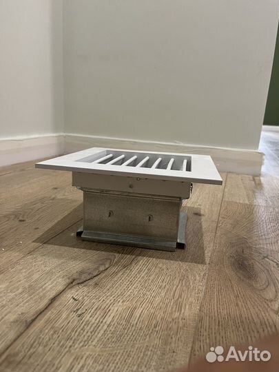 Вентиляционная решетка регулируемая