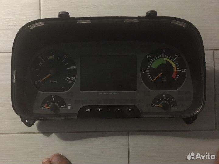 Приборная панель