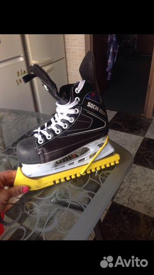 Коньки хоккейные р 36