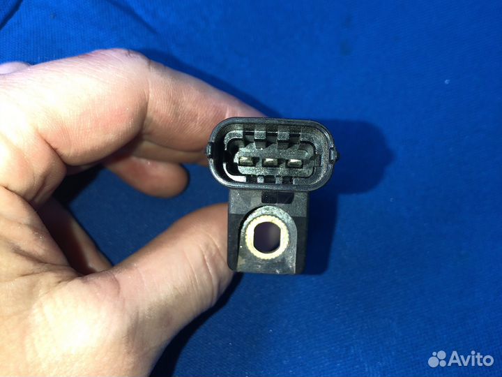 Датчик положения коленвала Mercedes Benz W164