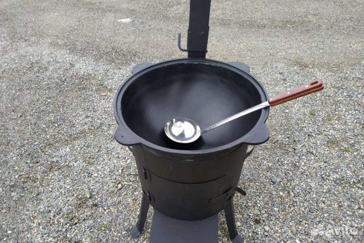 Чyгyнный казaн 10 литрoв с пeчкой