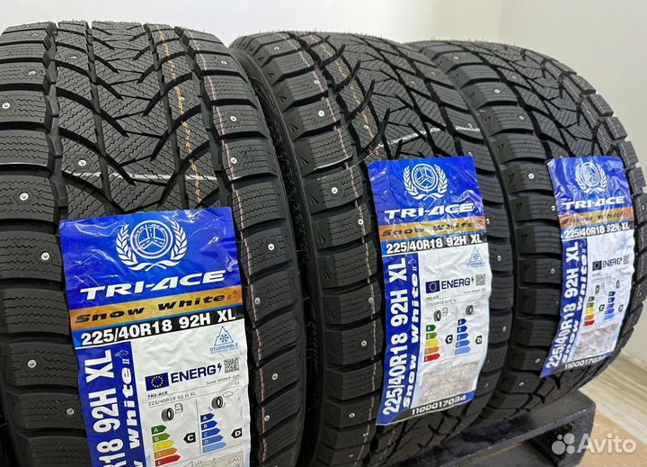 Tri Ace Snow White II 225/40 R18 61H
