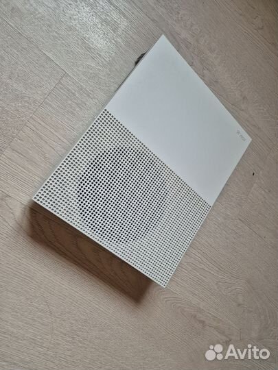 Приставка Xbox One s 1tb