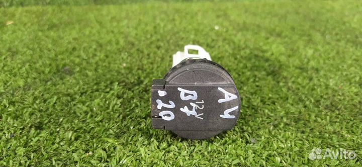 Розетка Audi A4 B7 AUK