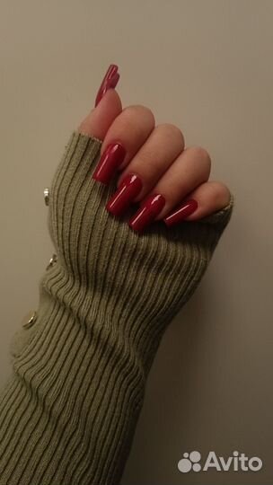 Модель на маникюр