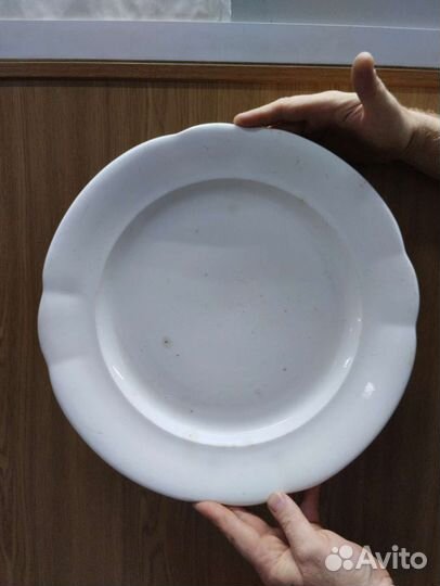 Блюдо царских времён фабрики М. С. Кузнецова