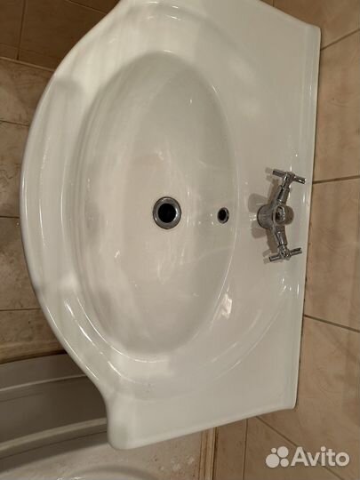 Тумба для ванной с зеркалом