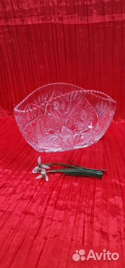 Хрустальная ваза