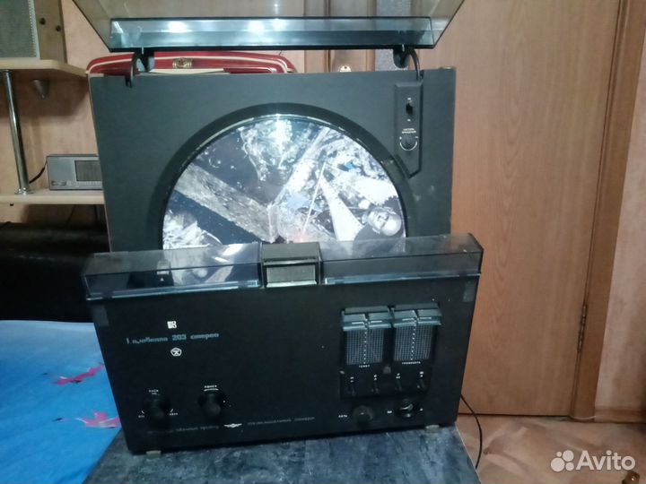 Каравелла 203 проигрыватель винила вертикальный